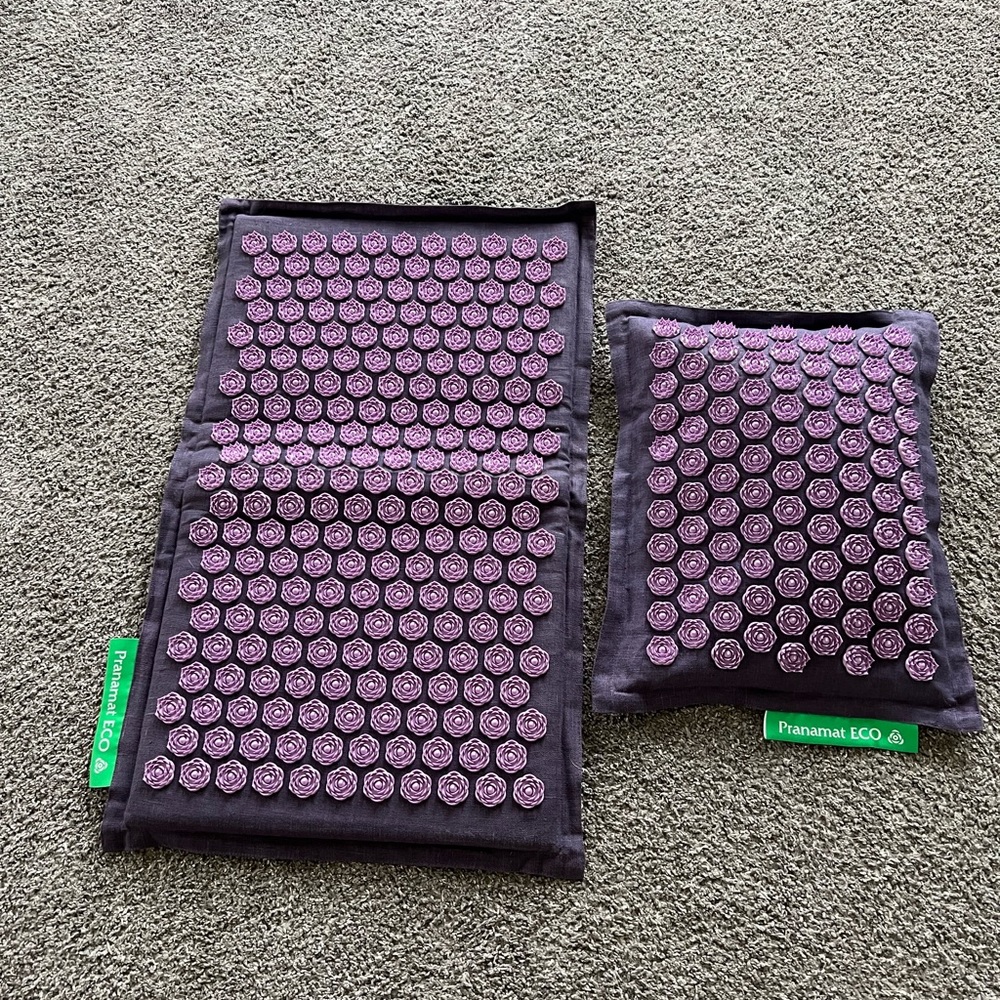 Pranamat ECO Massage Set
Mat + Pillow